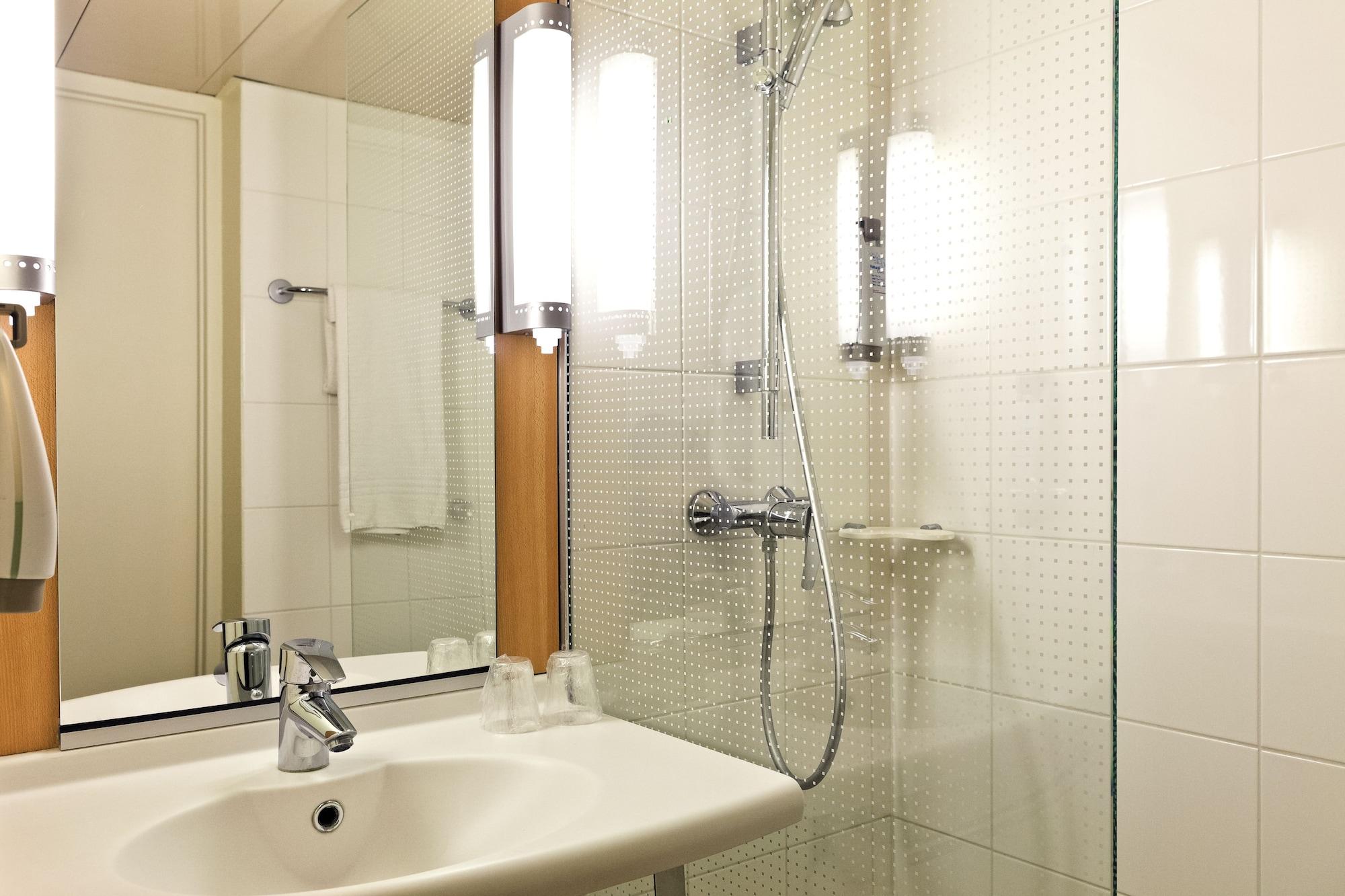 Centre Cathedrale Hotel 3*